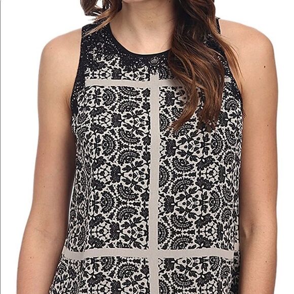 Adrianna Papell Sleeveless Lace Detailed Top Size Medium - Picture 7 of 8